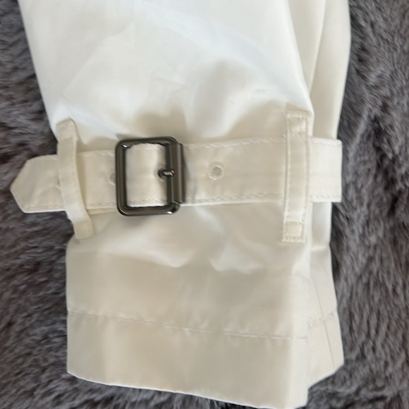 Burberry Trench Coat - Picture 7 of 13